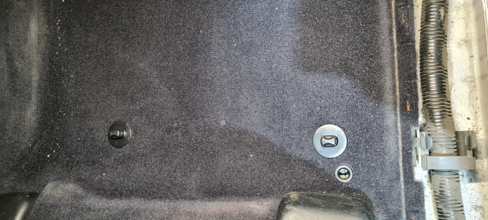 Килимки WeatherTech та кріплення оригінал new 4