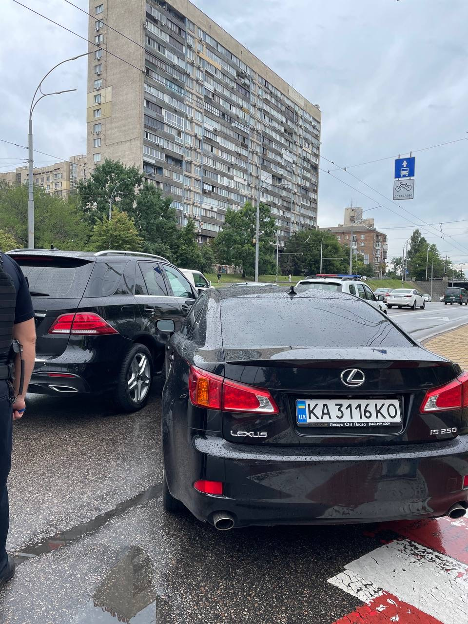 Півроку на Лексусі 1
