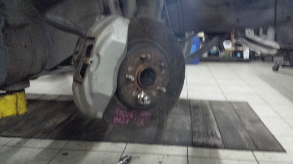 Прикупив гальма від Lexus LS430 V8 5