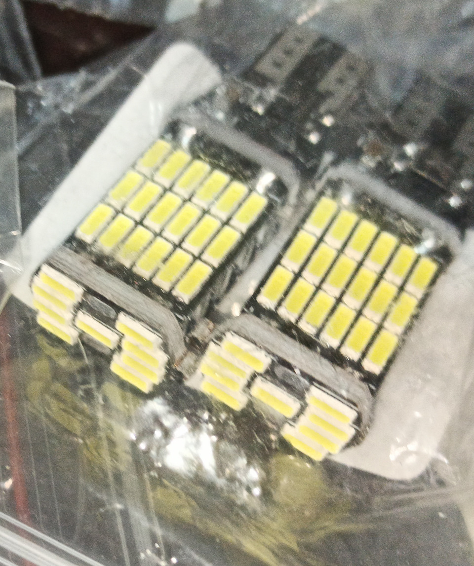 Заміна ламп заднього ходу на LED 5