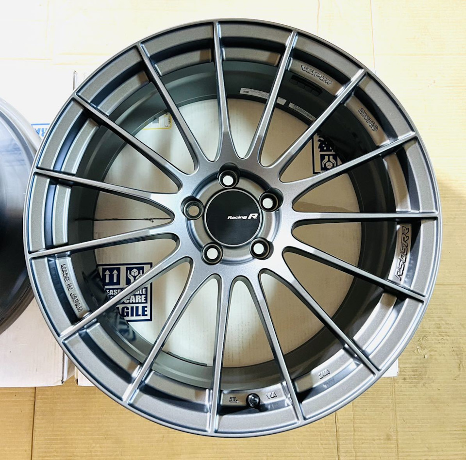 Enkei RS05RR 3