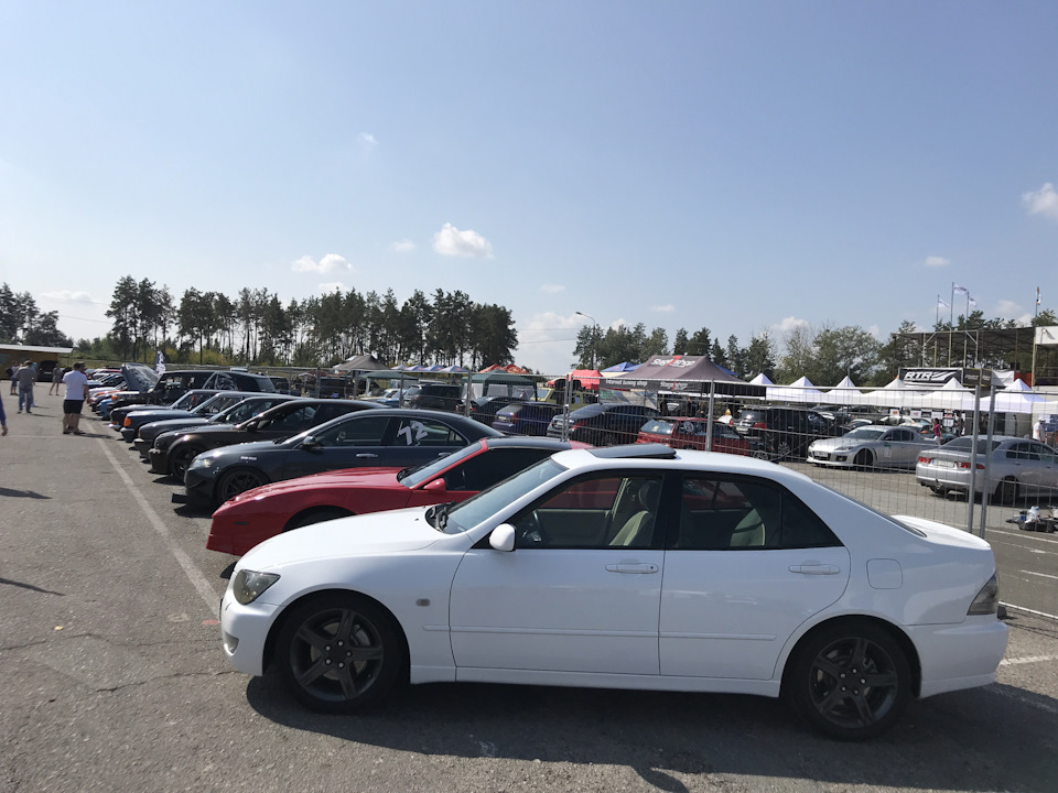 Оригінальний Lexus IS300 USA 2JZ-GE 2003 white pearl, titanium optic... 1