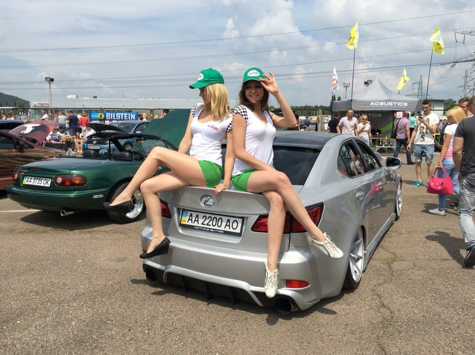1-е місце: Tunning auto show на Столичці. 3