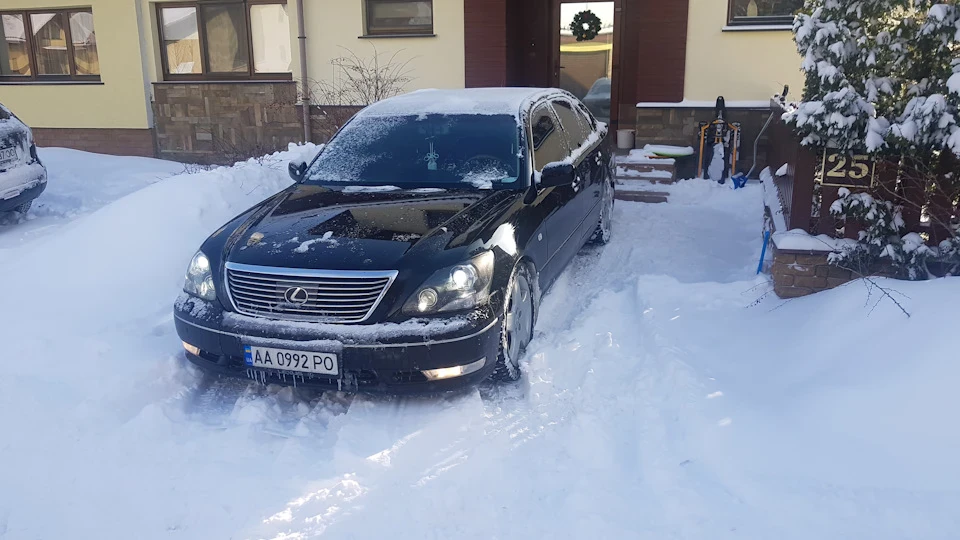 Lexus LS 南風 продано