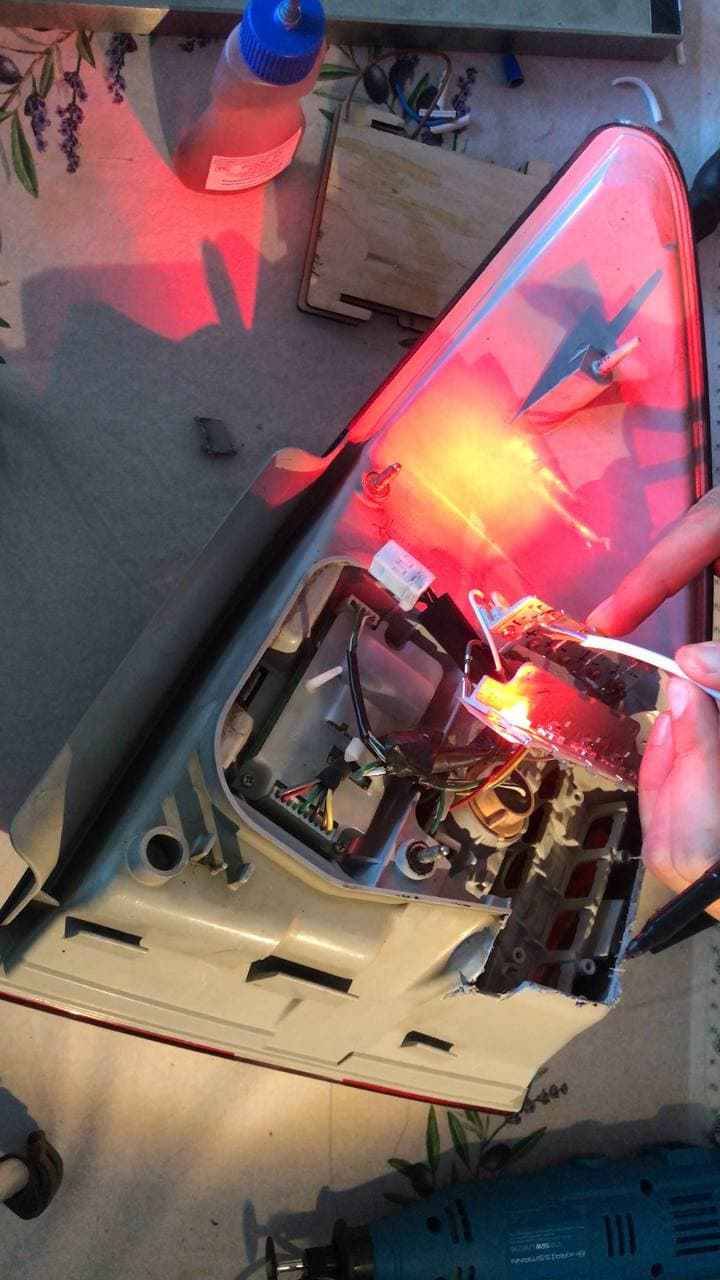 Заміна діодів задніх ліхтарів ls430 4