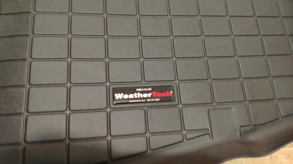 #10. Килимок WeatherTech (багажник) 2