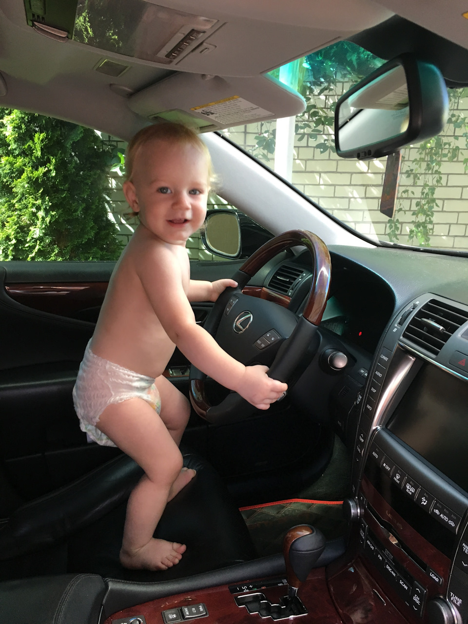 Передня ходова Це знову Lexus 4