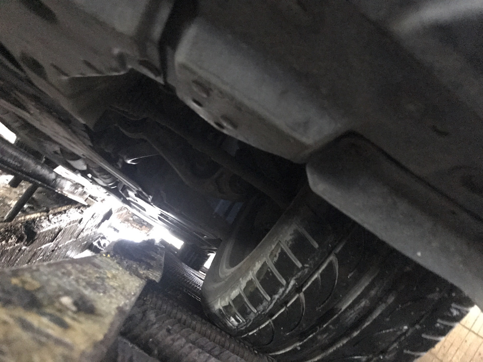 Мийка днища LEXUS LS 2