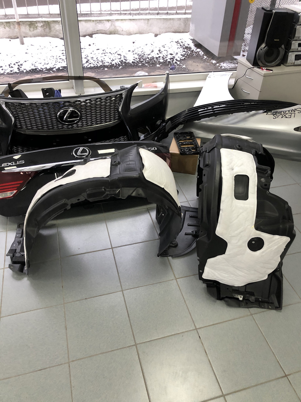 Нові підкрилки f sport. 1