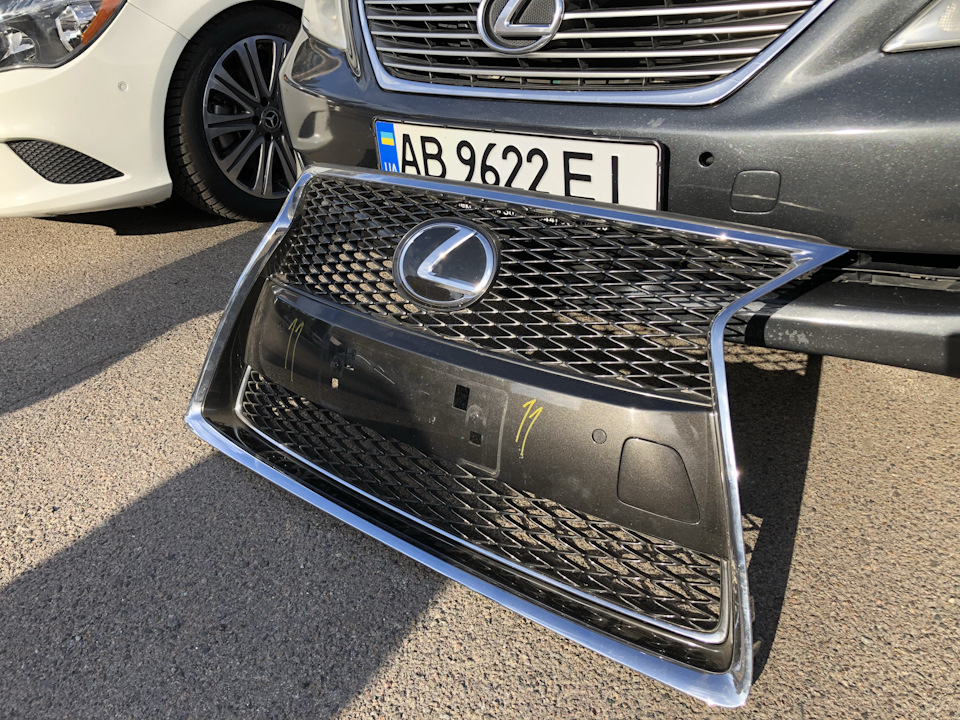 Рішітка радіатора F-Sport 5