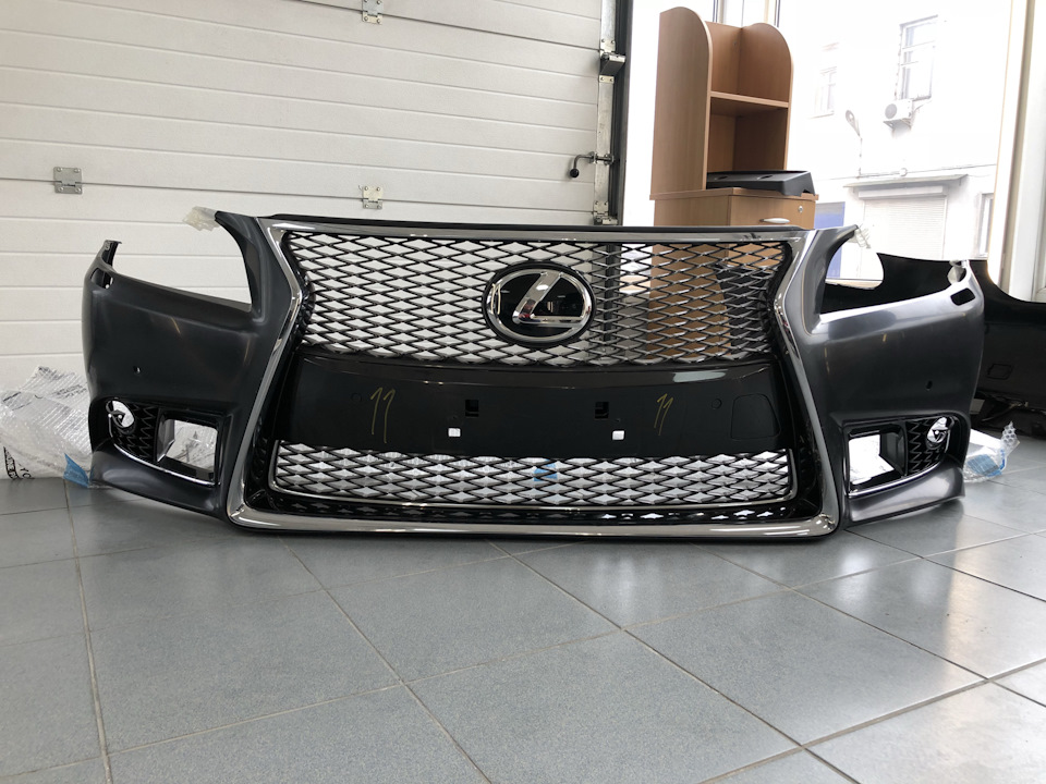 Зібрав передній бампер F-Sport 3