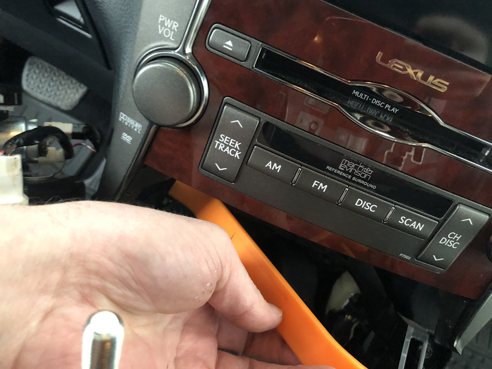 Установка Yatour aux usb sd 5