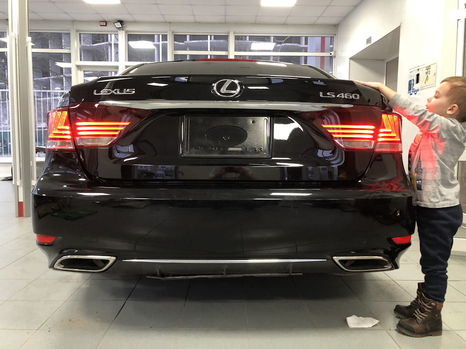 Встановлення заднього бампера F-Sport 1