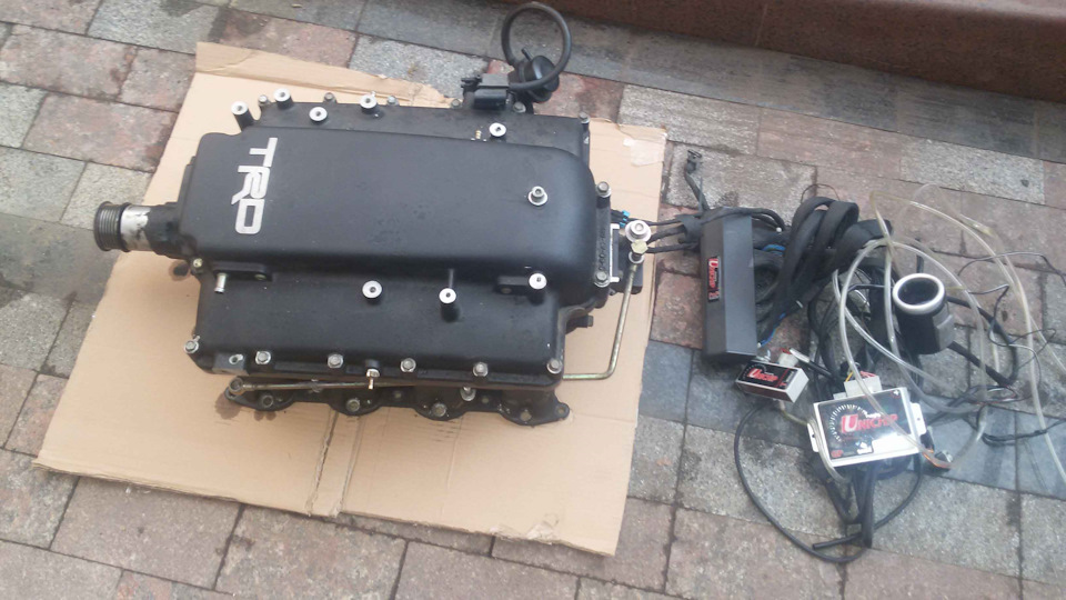 Зняв TRD Supercharger 1