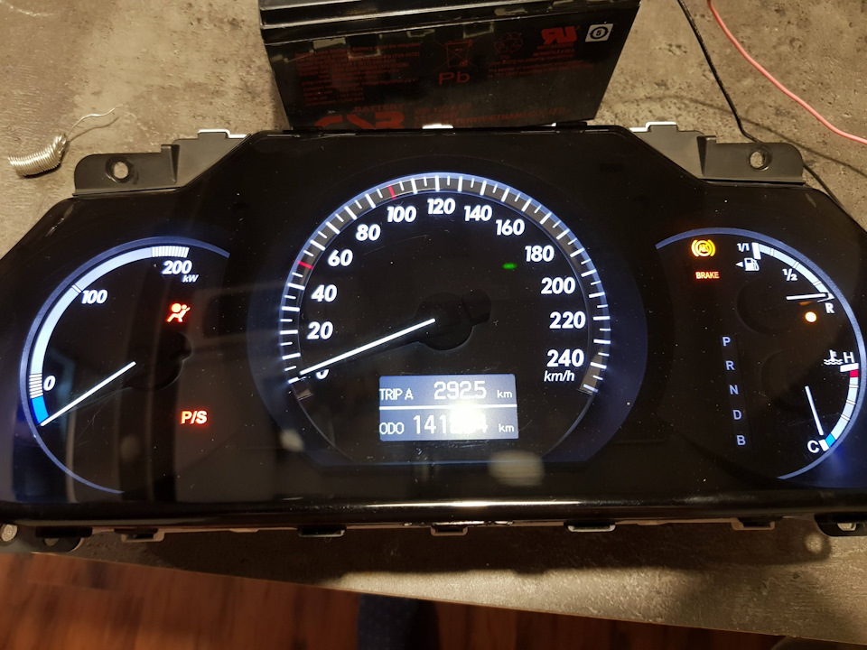 Шкала приладів і ML/h у KM/h, f° у с° 5