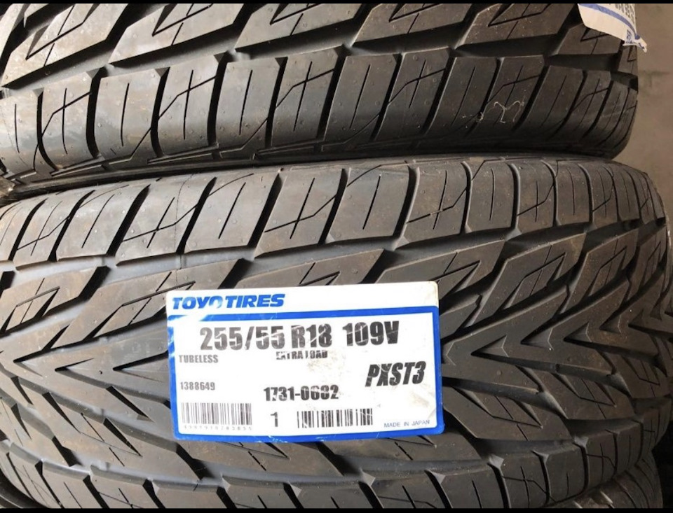 Шини Toyo 255/55/18 2