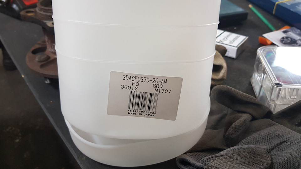 Задній правий підшипник маточини 3