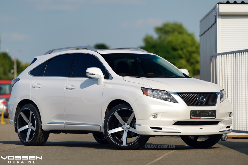 Vossen CV3 22 на Lexus RX 350 2