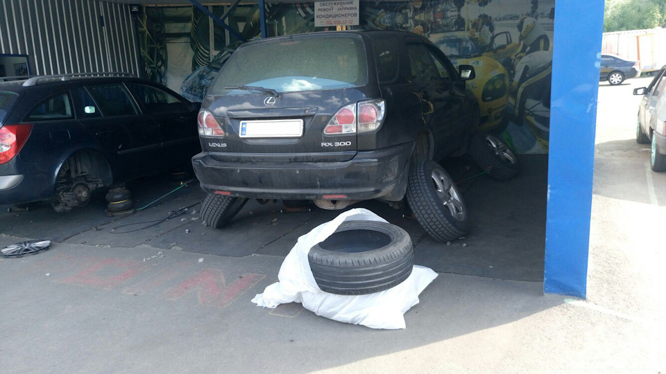 Запис 014. Блог. Oni-kyan , відгук про Goodyear Wrangler IP/N, Dunlop SP Sport. 1