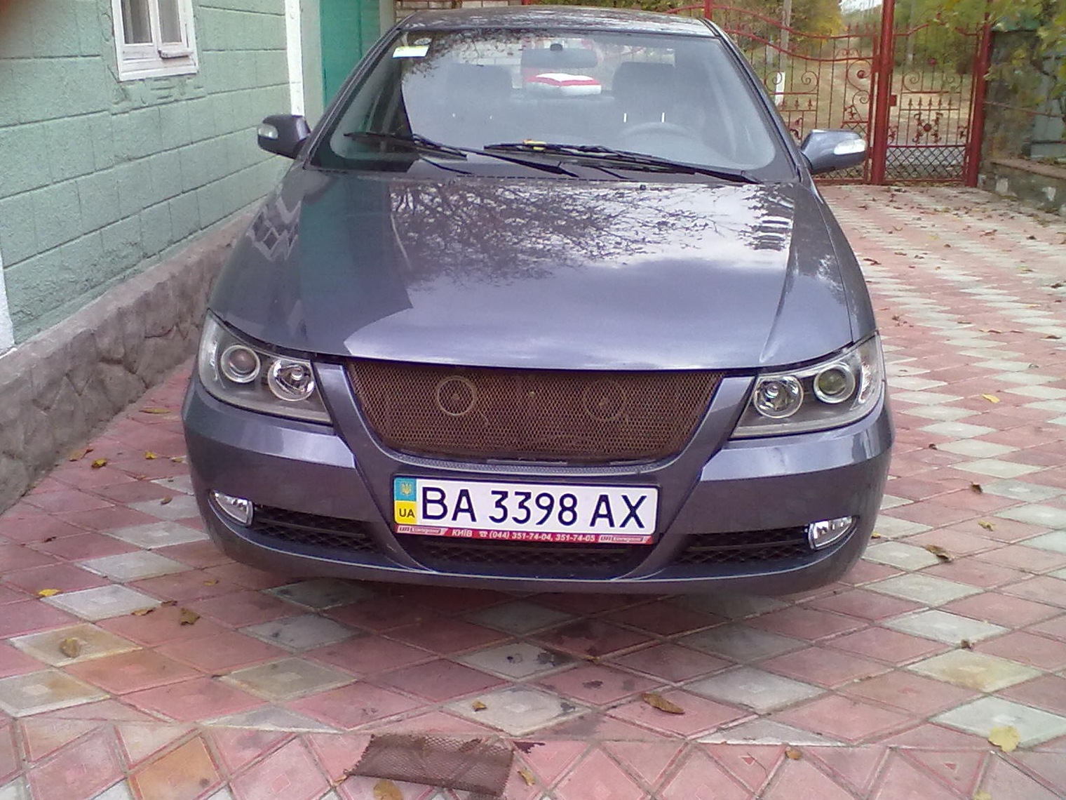Грати радіатора 2