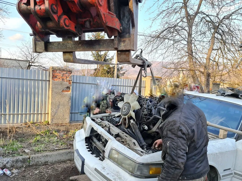 Контрактний двигун від лімузину))) 5