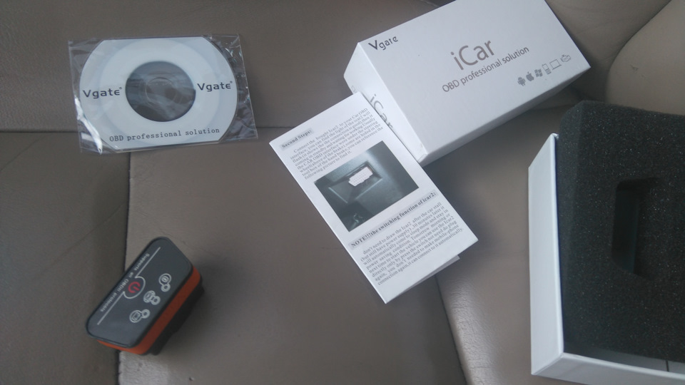 Діагностичний адаптер Vgate iCar 2 OBDII Bluetooth 1