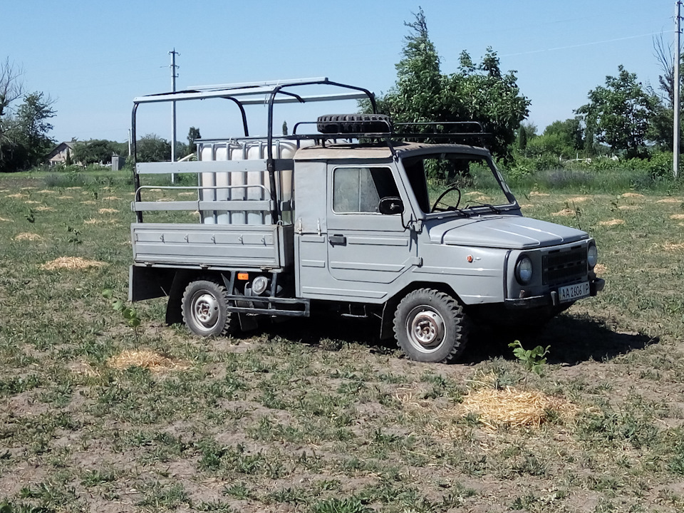 Поливаємо саджанці 1