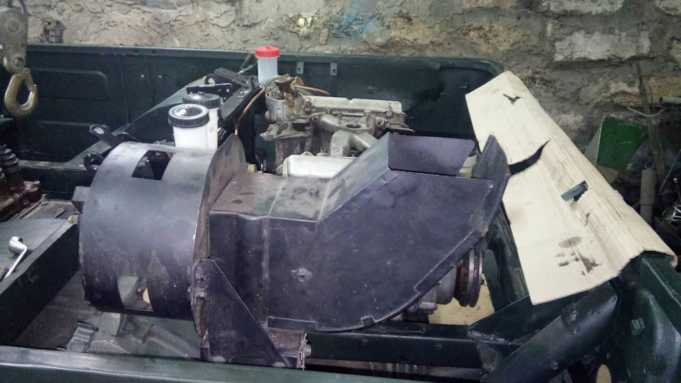 Встановлення кріплення для зовнішнього масляного радіатора 2