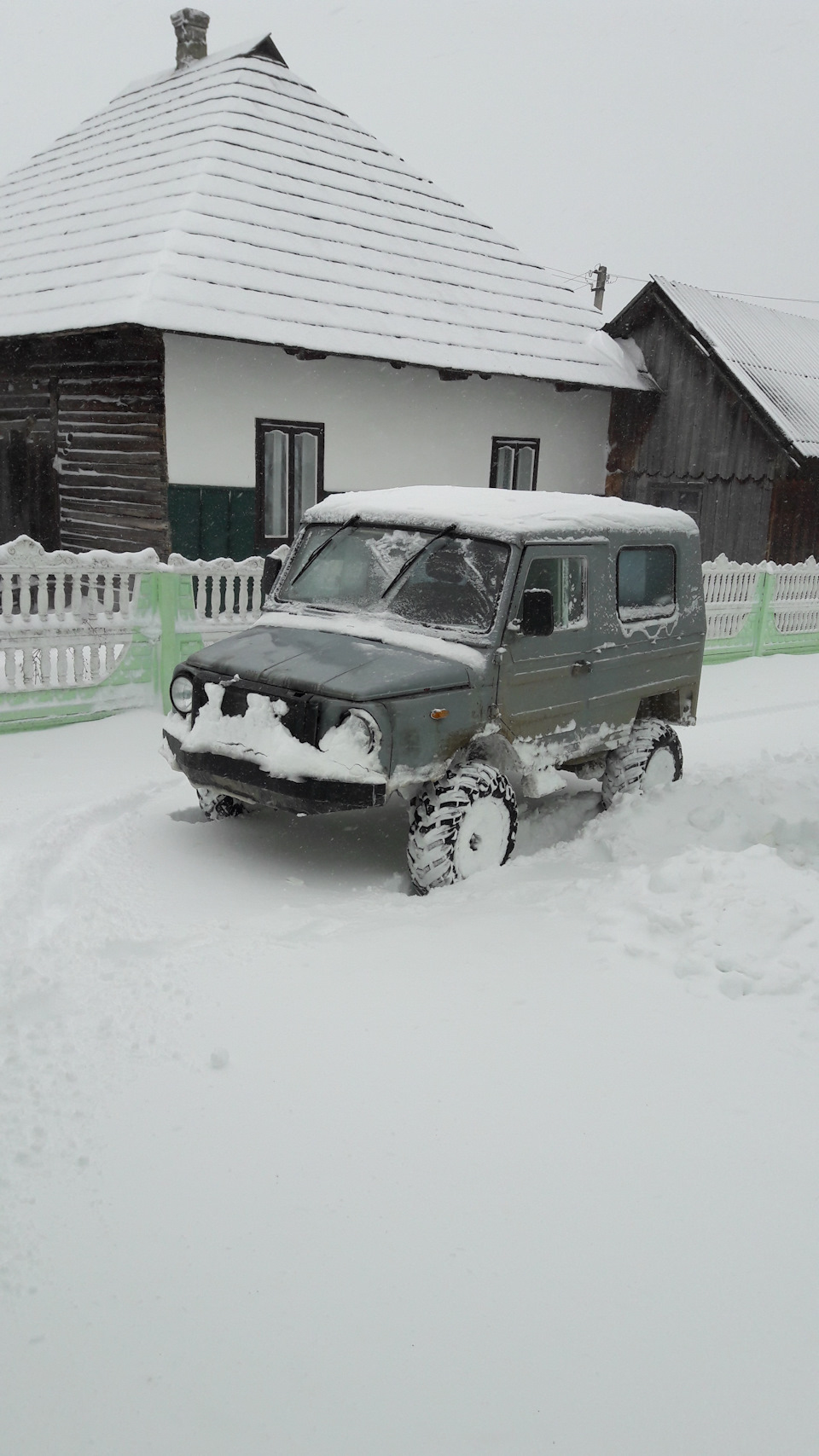 ну ось і він білі пушок 4