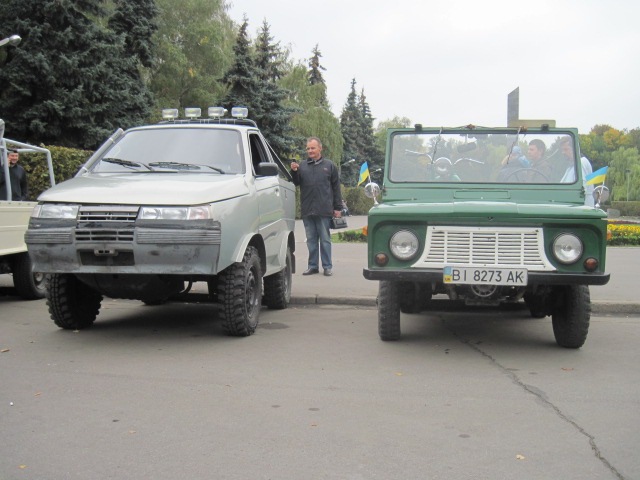 Фото поколінь ЛУАЗу 2