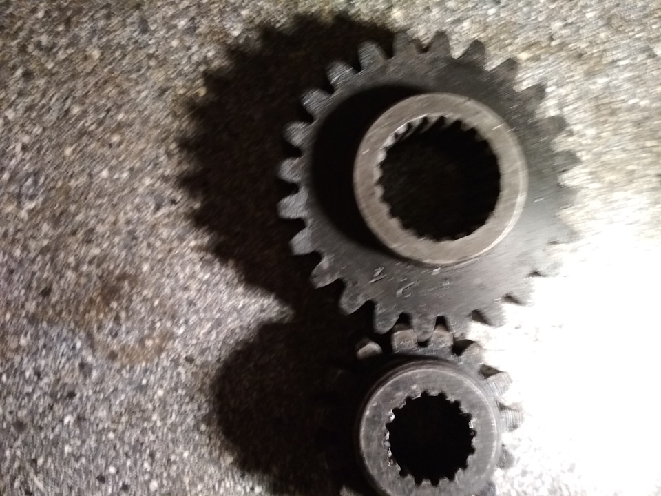 Заміна зламаної шестерні КР 1