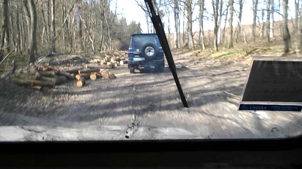 Луаз & Mitsubishi Pajero I. Покатухи у весняному лісі. 2