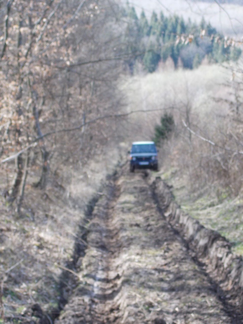 Луаз & Mitsubishi Pajero I. Покатухи у весняному лісі. 3