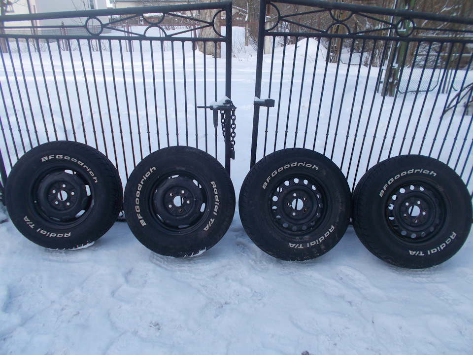 Продам гуму BFGoodrich Radial T/A 215/70/14 1