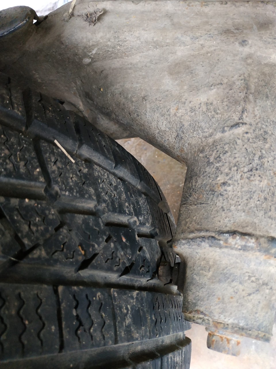 Двигун 1,6td, та шини 235/75R15 4
