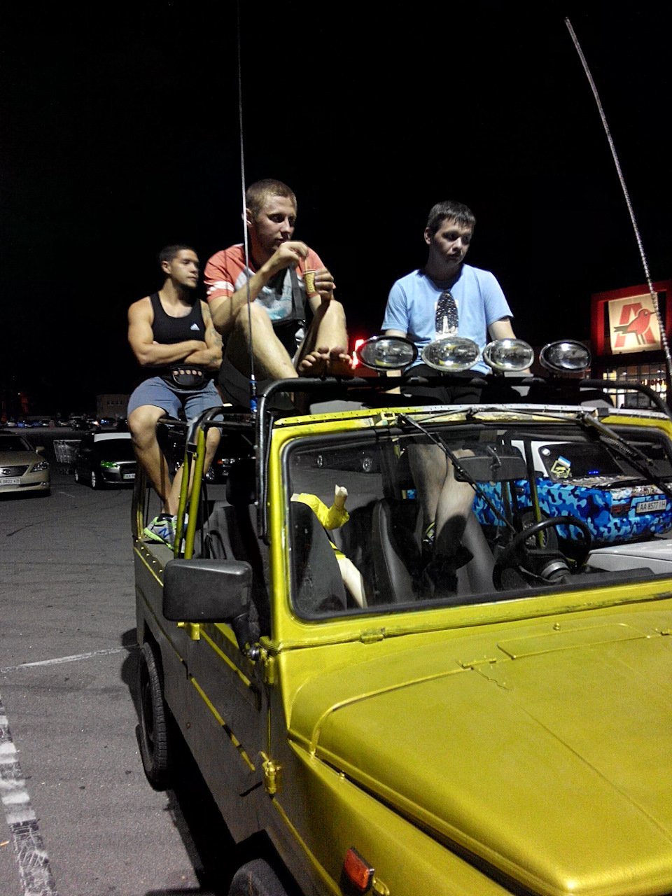 Виставка oldcarland хто зі мною?) 3