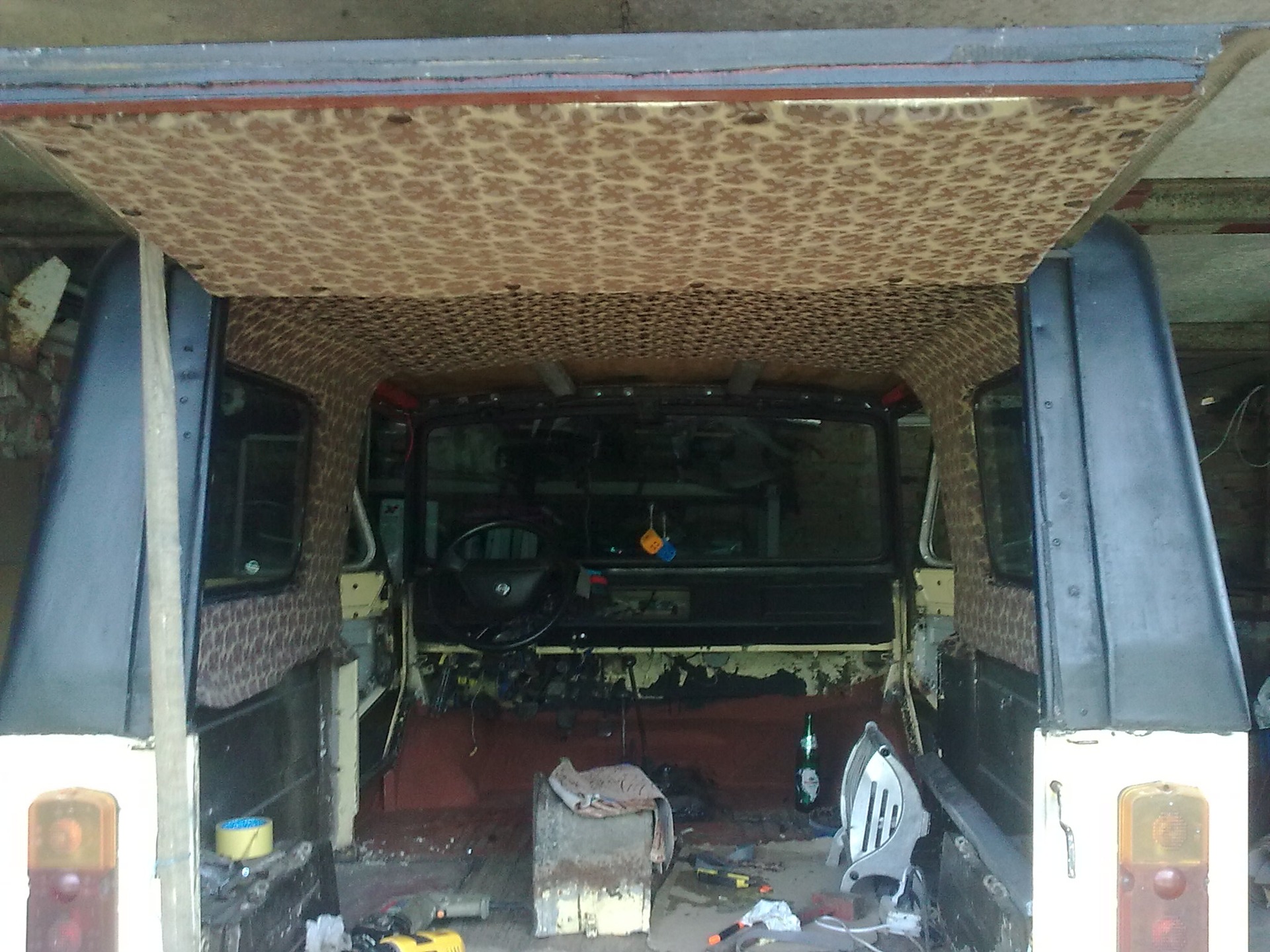 Обшивка салону 4