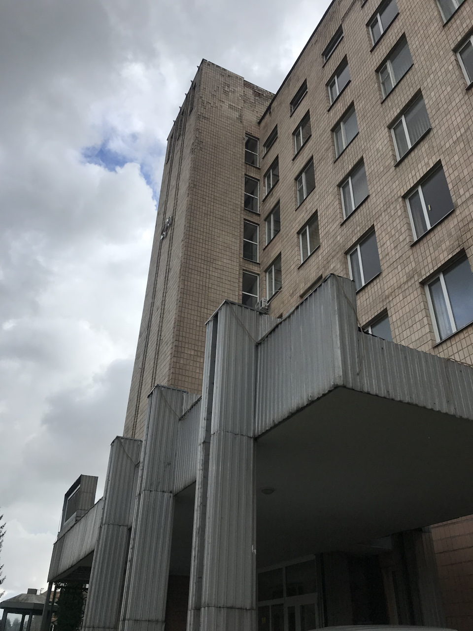 Заводу ЛуАЗ 64-року 1