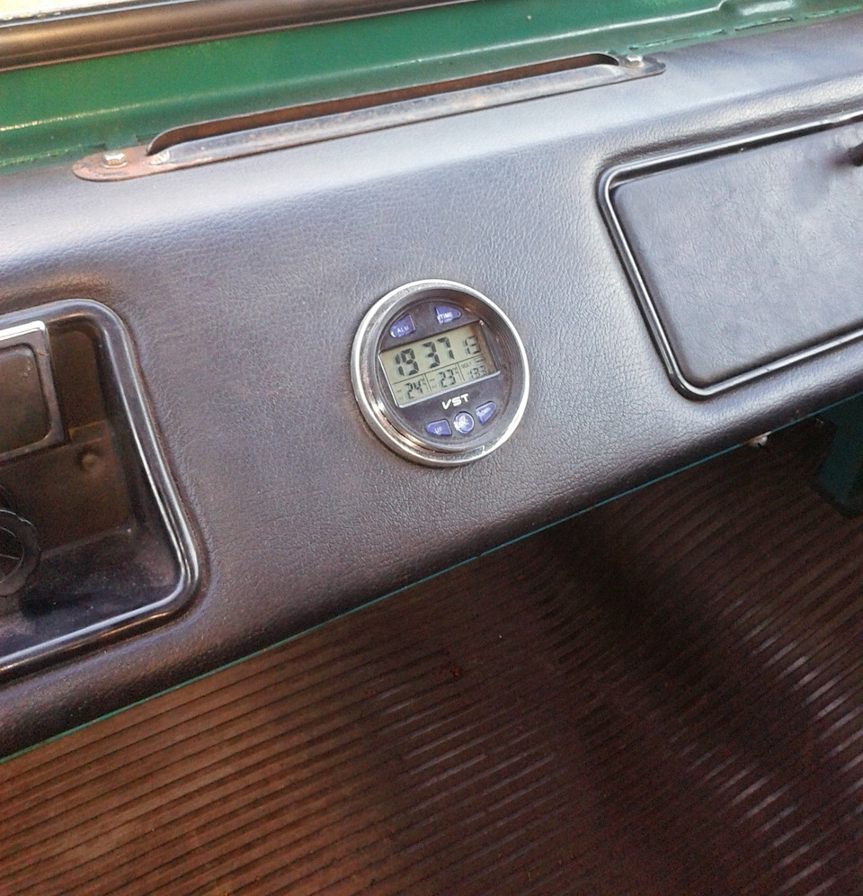 VST 7042V годинник, відгук через рік 1