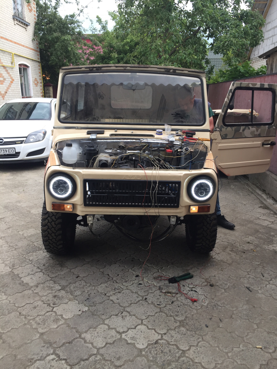 Ще один день, присвячений Лу. 1