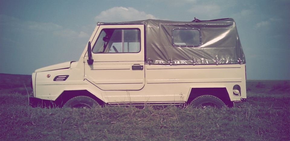 Пару фоток, не більше 3