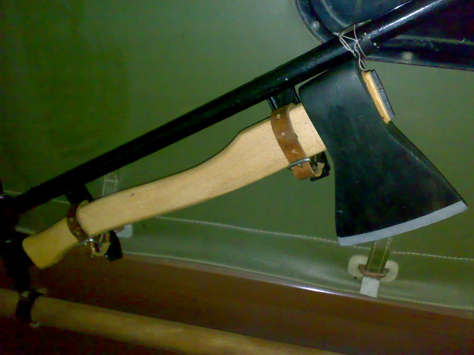 сокира і лопата 4