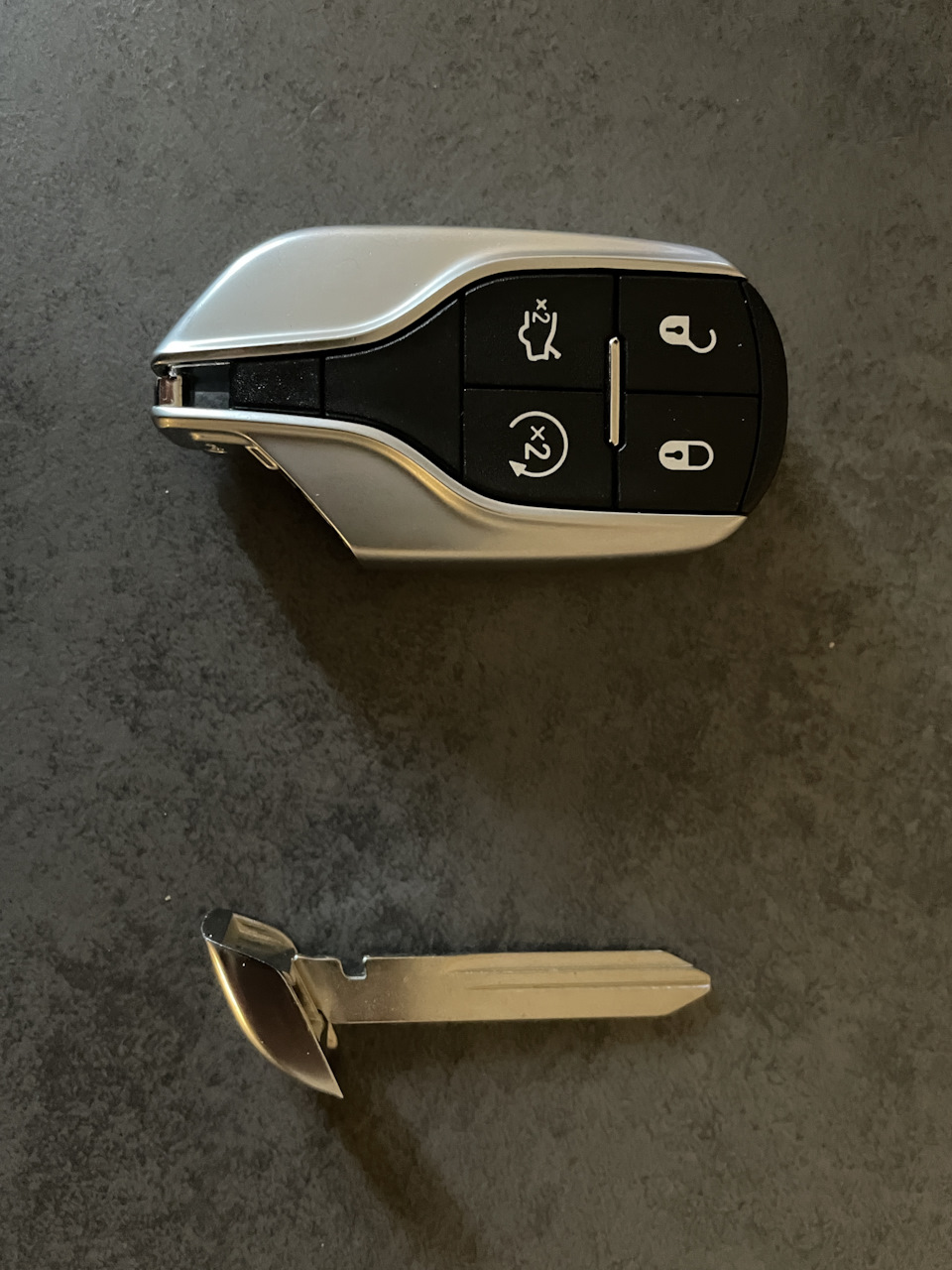 〰️ Другий ключ для Maserati 〰️ 2