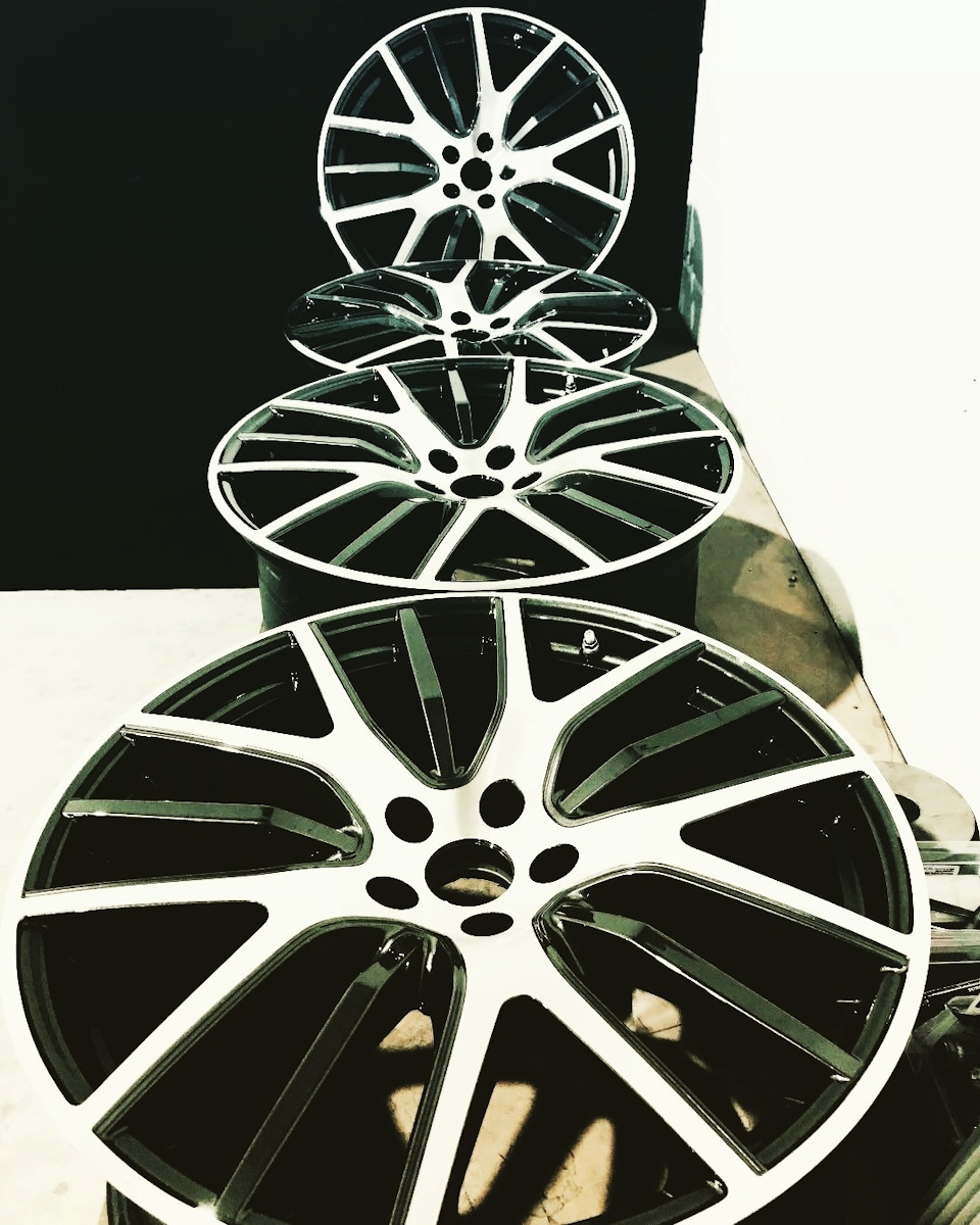 Диски & шини: Anteo Staggered 2