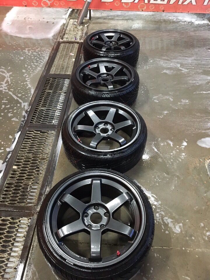 Rey's Volk Racing Te37 4