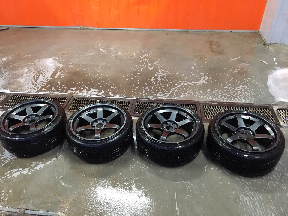 Rey's Volk Racing Te37 5