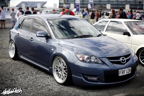 Mazda 3 1