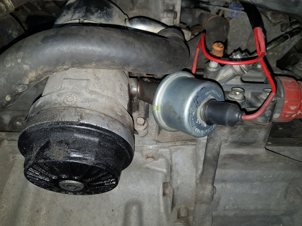 Встановлення цифрового датчика тиску масла. 2