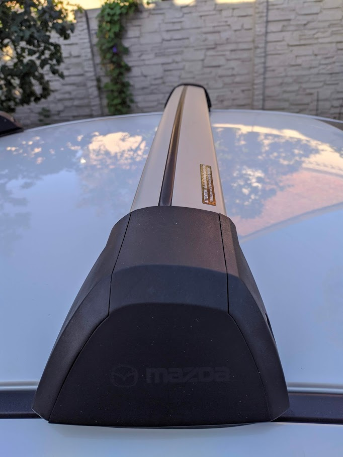 Оригінальний багажник Mazda, він же Whispbar 2