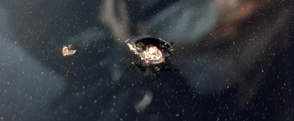 Усунення сколу на лобовому 1